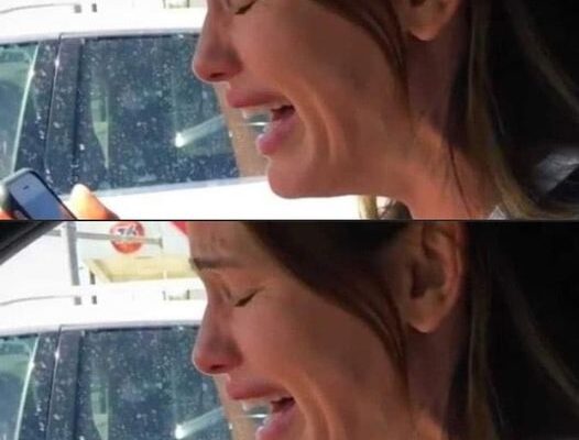 Our heartfelt thoughts and prayers are with Jennifer Garner during this difficult time of loss.