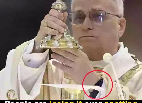 Internet reacts to Pope’s ‘surreal’ outfit detail