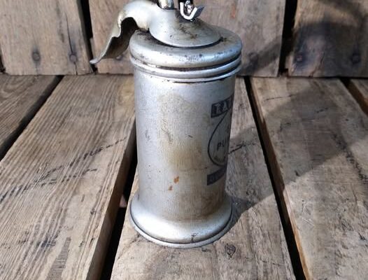The Mystery Metal Can from the ‘70s and ‘80s